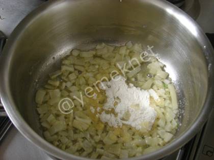 Yeşil Otlu Patates Çorbası